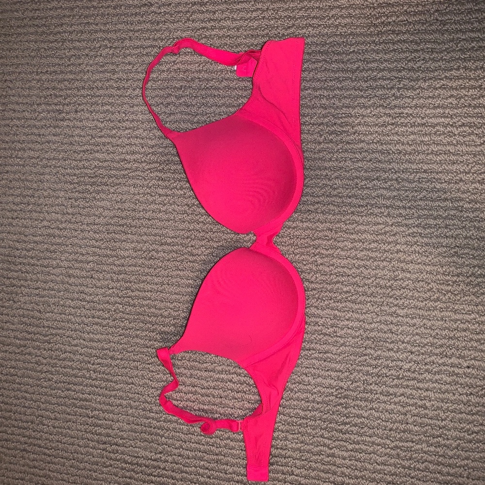PINK "Wear Everywhere push up"